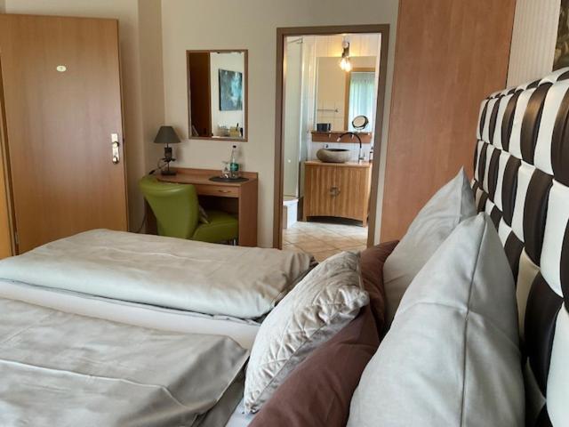 Zu Jeddelohs Lodge Hotel Gladenbach المظهر الخارجي الصورة